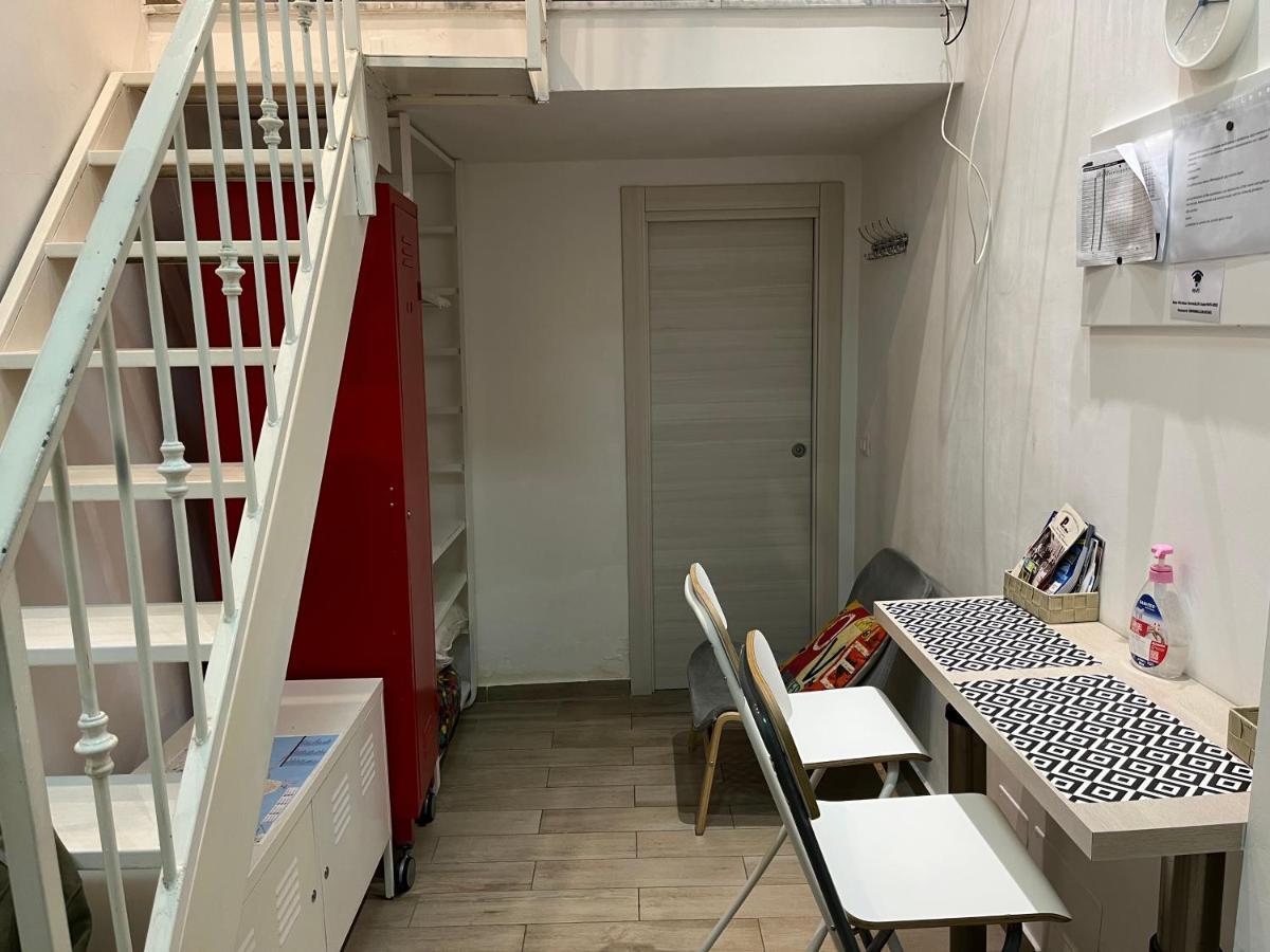 La Casina Di Lia In Via Dei Tribunali Napoli Dış mekan fotoğraf