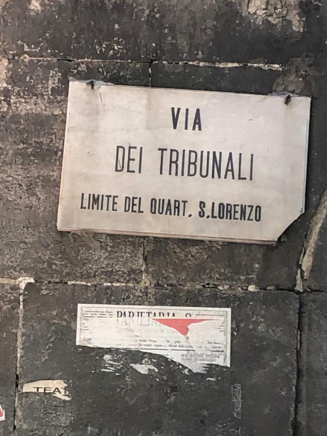 La Casina Di Lia In Via Dei Tribunali Napoli Dış mekan fotoğraf